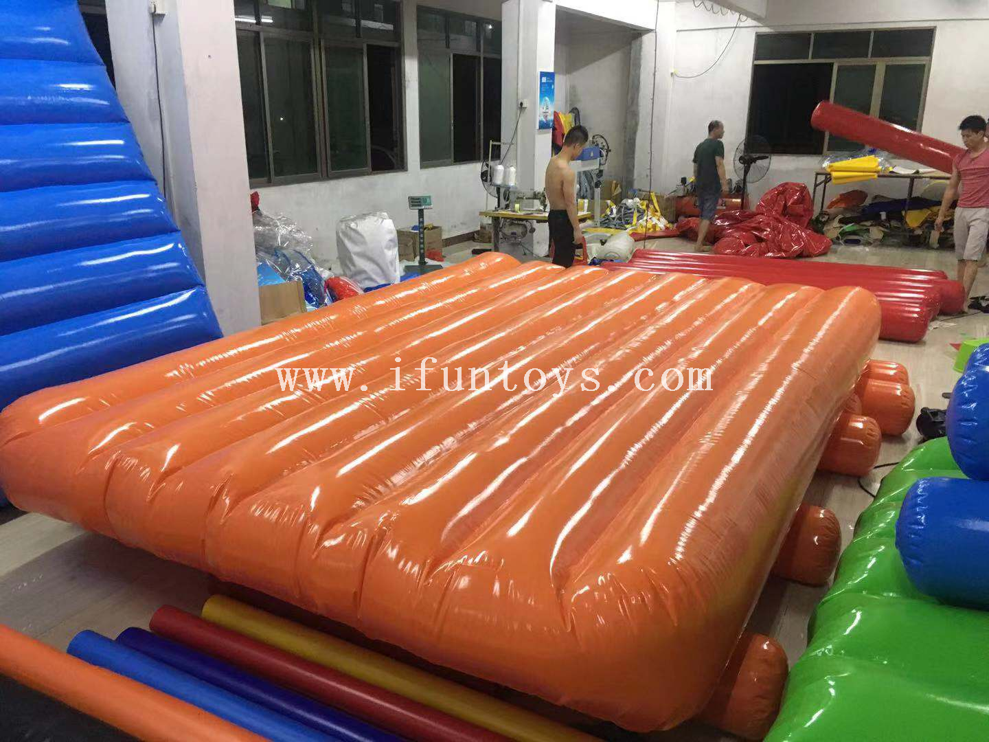 Hot sale inflatable wheel rolling for team building game/inflatable sports game/inflatable corporate game for kids and adults