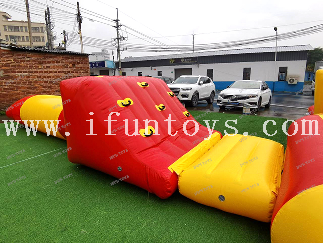 Water Play Equipment Giant Floating Big Sea Parks Inflatable Water Theme Park Water Games Aqua Park for sale