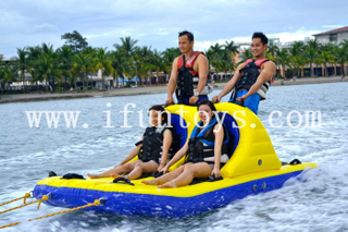 Floating Water Park Equipment Inflatable Towable UFO Ski Sofa/Riding Disco Boat Tube For Water sports